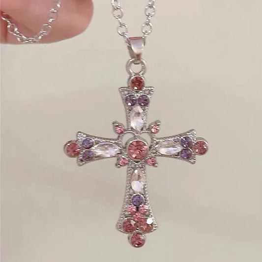 Époustouflant Necklace